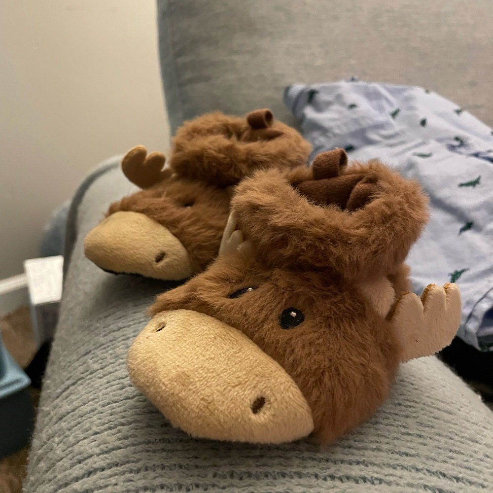 Adorable Brown Moose Baby Booties